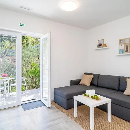 Voga Apartment