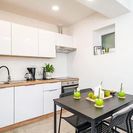 Voga Apartment *